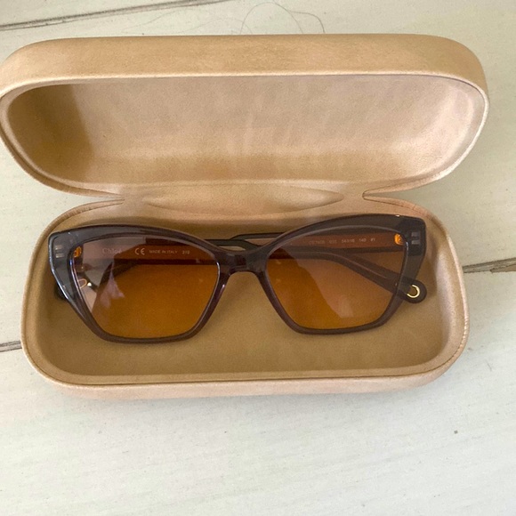 CHLOÉ LOGO SUNGLASSES - Picture 2 of 5